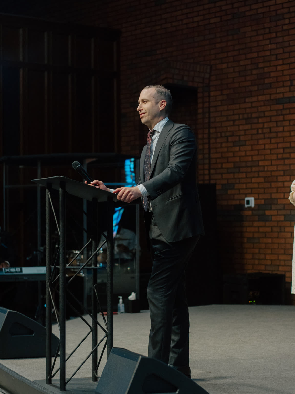 Pastor Brian Nichols preaching at Greater Faith Louisville Central